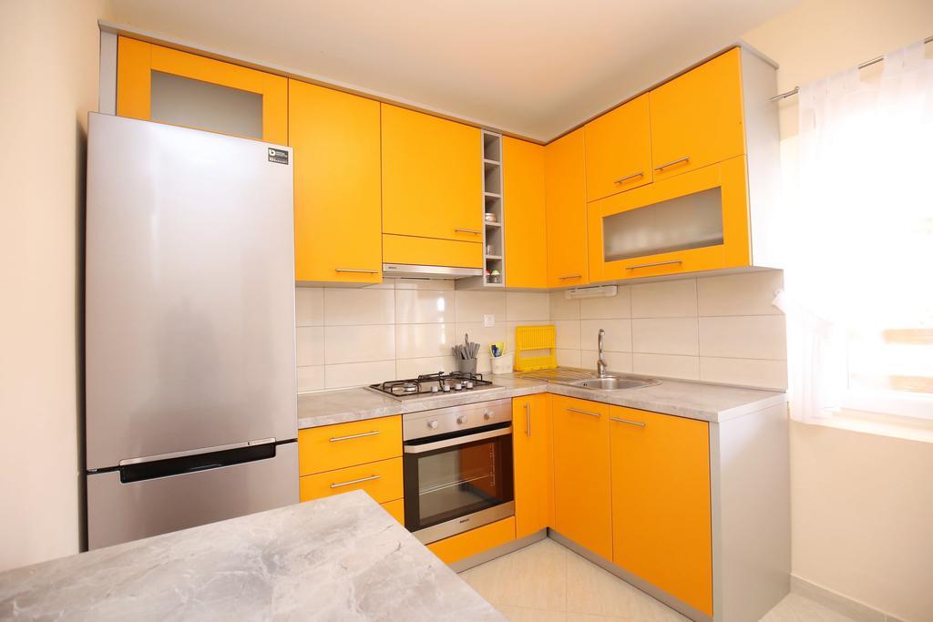 Apartment Marta Razanac Luaran gambar